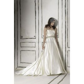 Klassisches Empire Taille bodenlanges Brautkleid mit Herz-Ausschnitt