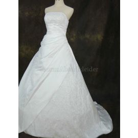 Trägerloser Ausschnitt Satin romantisches Brautkleid mit natürlicher Taille