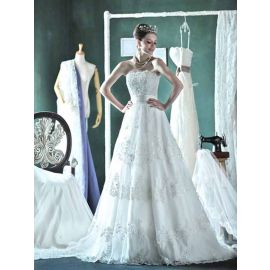 Glamouröse bestickte Brautkleider A-Linie Tüll mit Schleppe