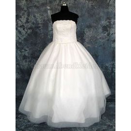 Duchesse-Linie romantisches Brautkleid aus Spitze mit Applike
