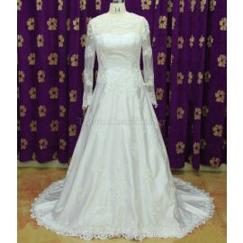 Spitze Prinzessin Juwel Ausschnitt Brautkleid mit langen Ärmeln