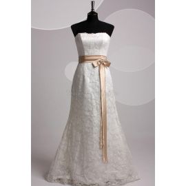 Ewiges A-Line Brautkleid mit Gürtel ohne Ärmeln