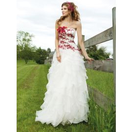 Märchenhafte Brautkleider Weiß Rot mit Rüschen