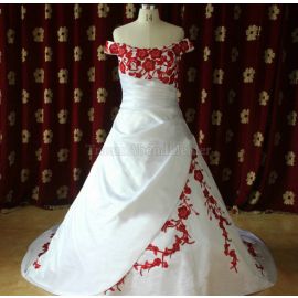 Schulterfreier Ausschnitt ausgefallenes formelles Brautkleid mit Applike